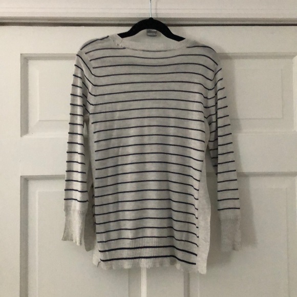 btween Girls Gray/Navy Striped Sweater Medium - Picture 6 of 8